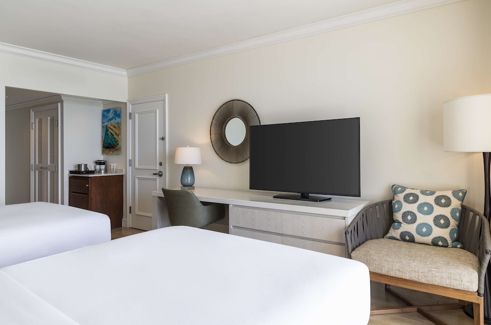 Room, 2 Double Beds, Ocean View - Photo 4