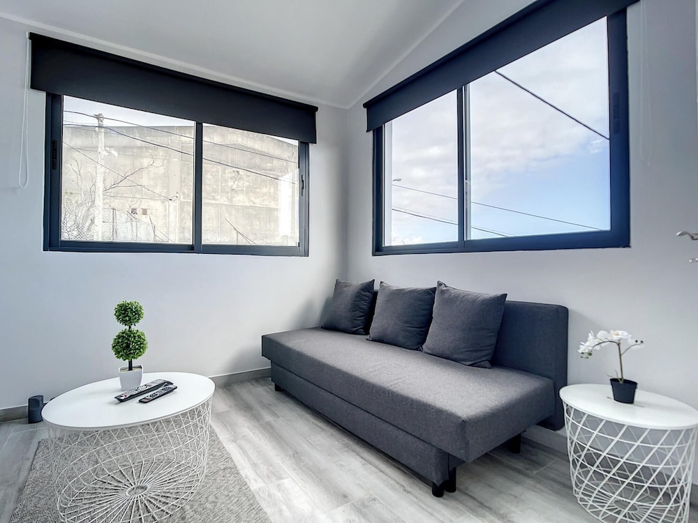 Apartment photo 2