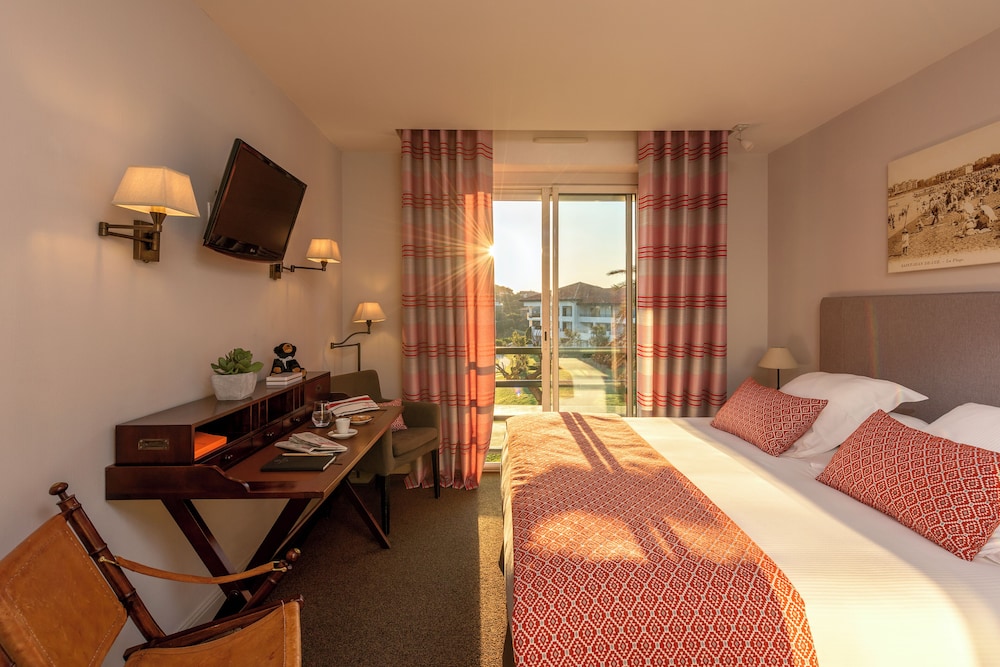 Club Double or Twin Room photo 1
