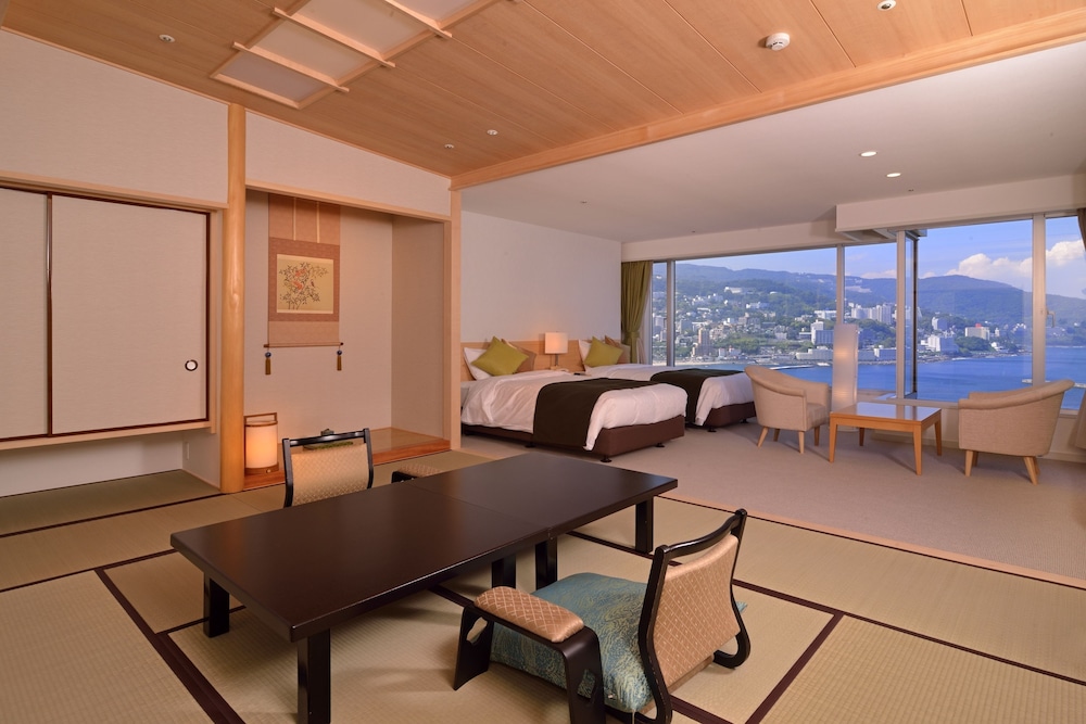Excellency Room (2 Beds + 2 Futons) photo 2