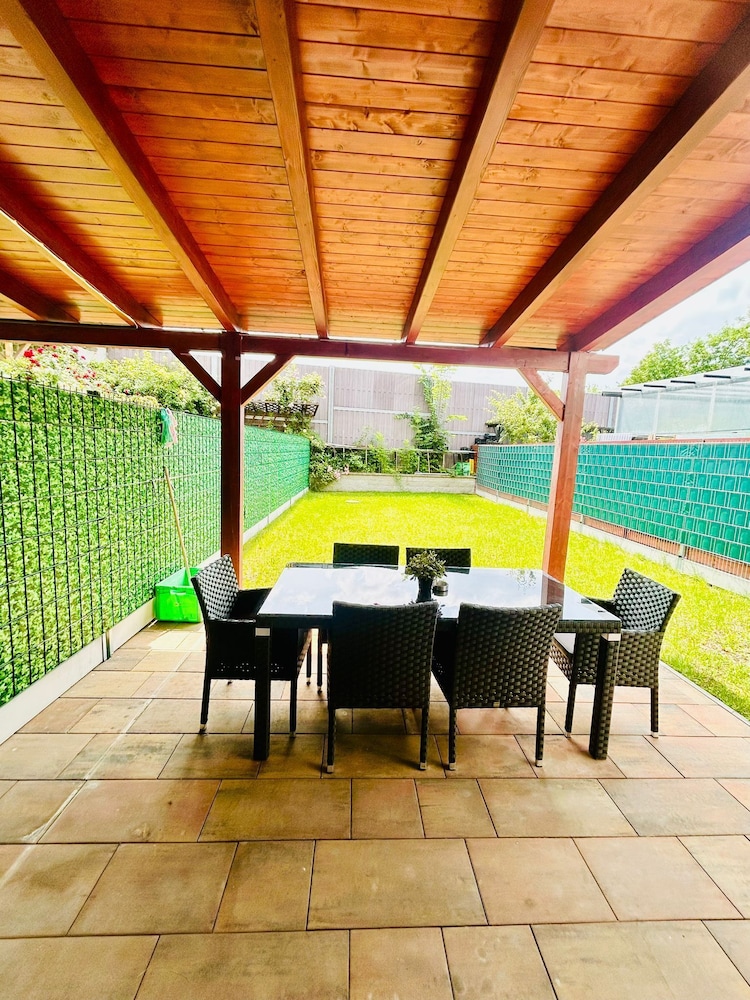 Deluxe Double Room, Garden View