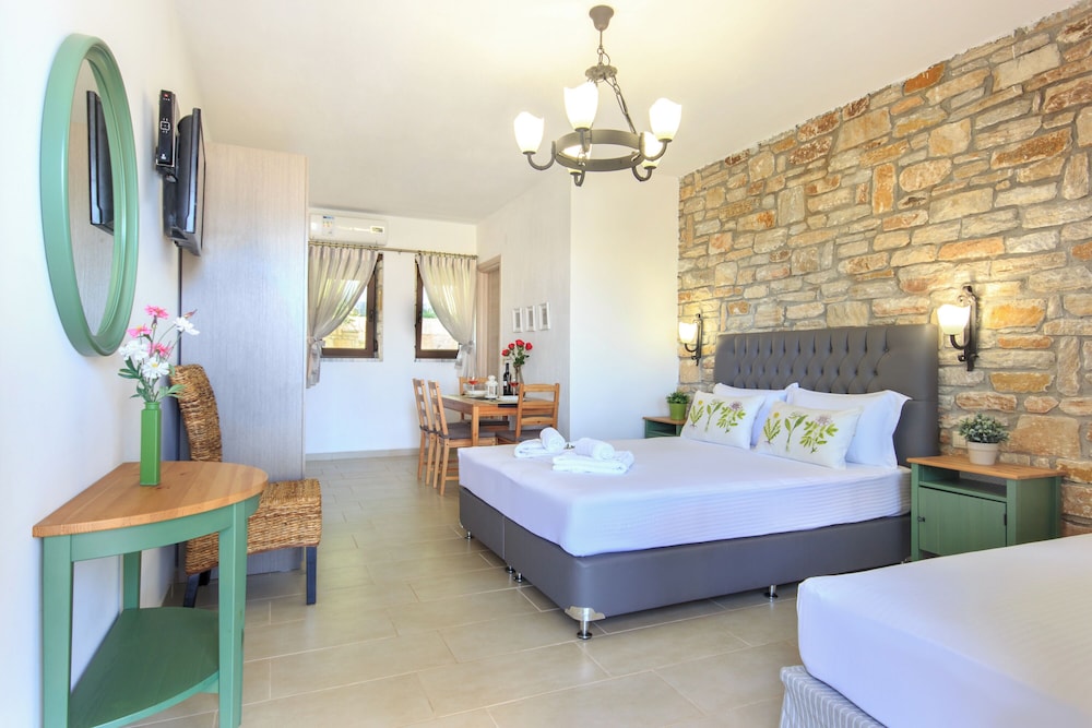 Luxury Studio Suite, Garden View photo 1