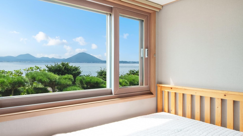 Basic Room, 1 Bedroom (1F 105, (bedroom1, Ondol1/56.2m² )) - Photo 8