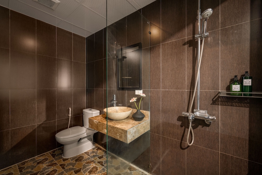 Deluxe Triple Room, Balcony, Pool View photo 2