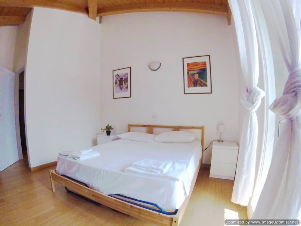 Luxury Penthouse, 2 Bedrooms photo 2