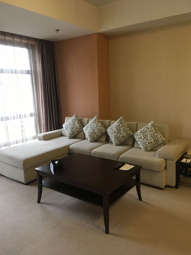 2 Bedroom Executive - Photo 8