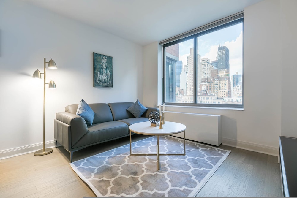 Apartment photo 2