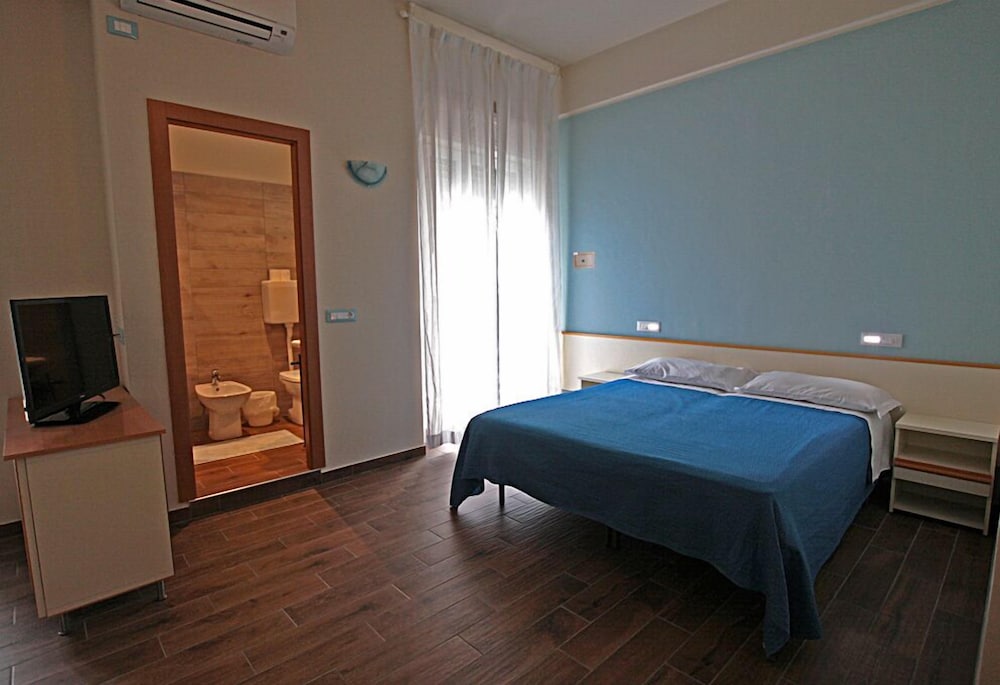 Triple Room photo 2