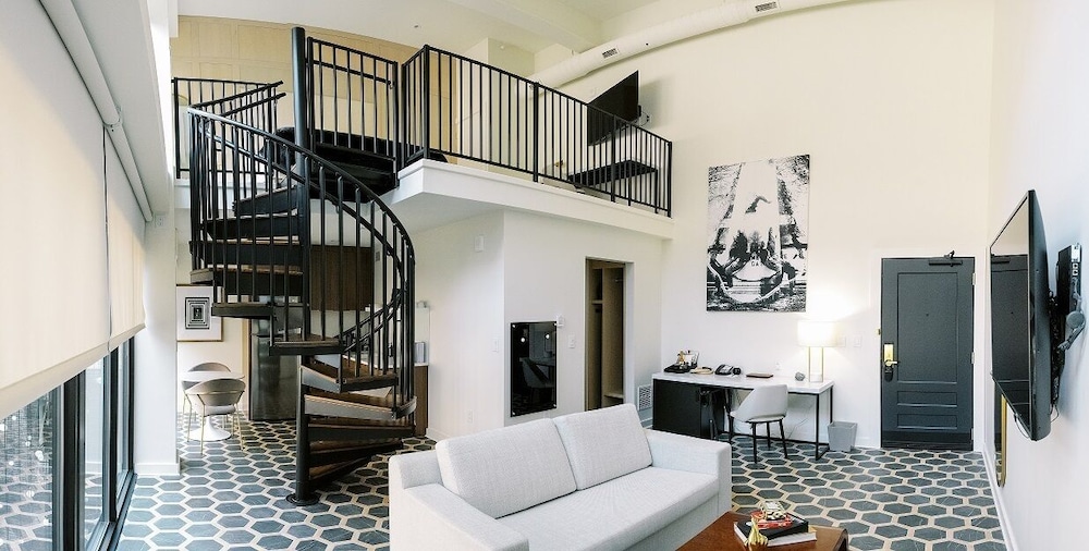 Luxury Loft, 1 King Bed, Kitchenette