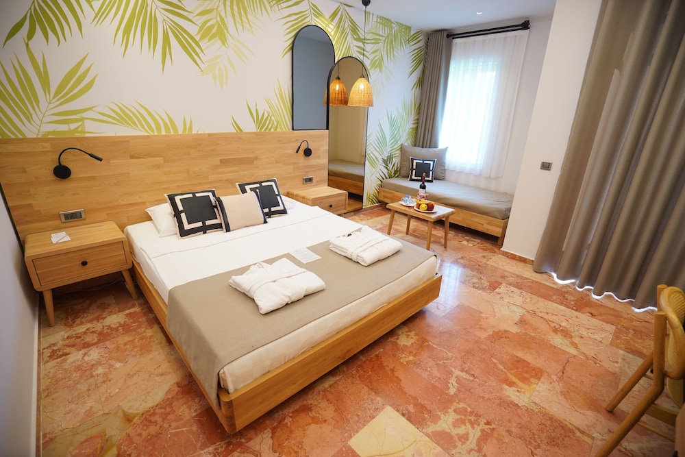 Club Deluxe Room