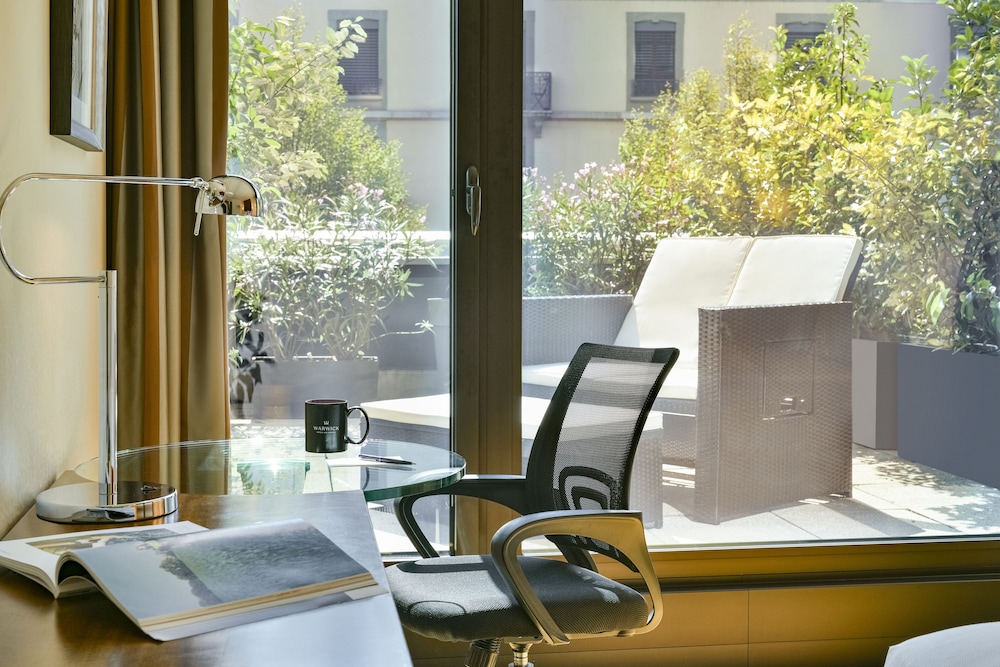 Executive Double Room, Terrace - Photo 6