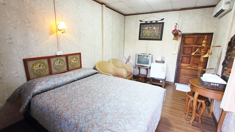 Standard Cabin photo 3