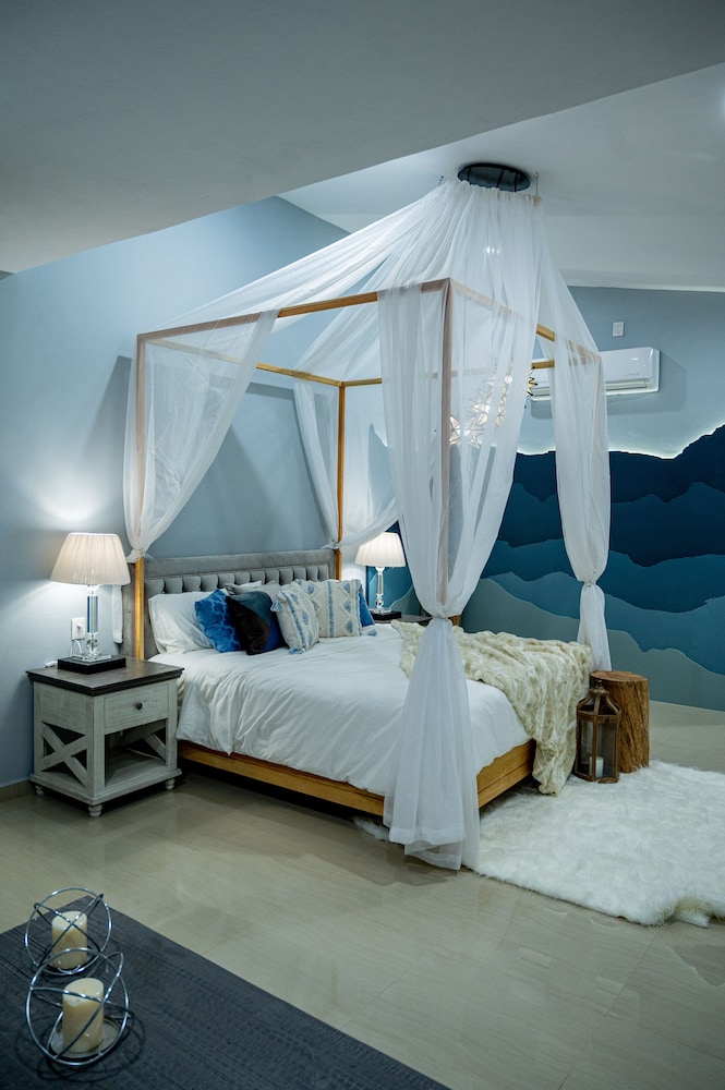 Studio Suite photo 2