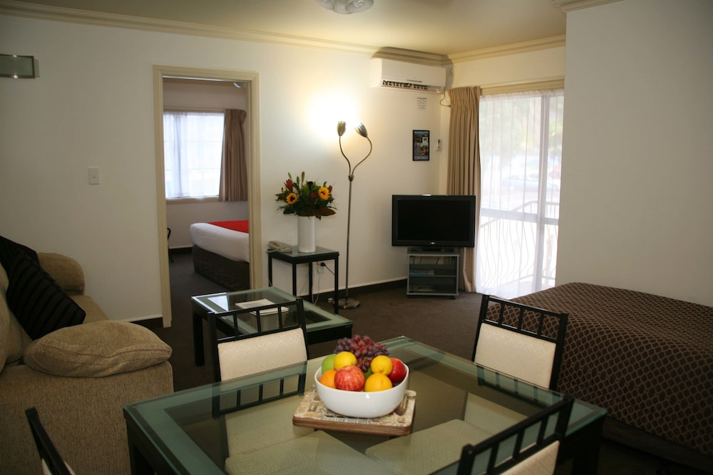 Standard Suite, 1 Bedroom, Non Smoking, Kitchen (Suite) photo 3