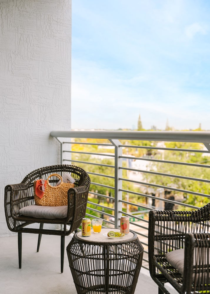 Room, 1 King Bed, Accessible, Balcony photo 3