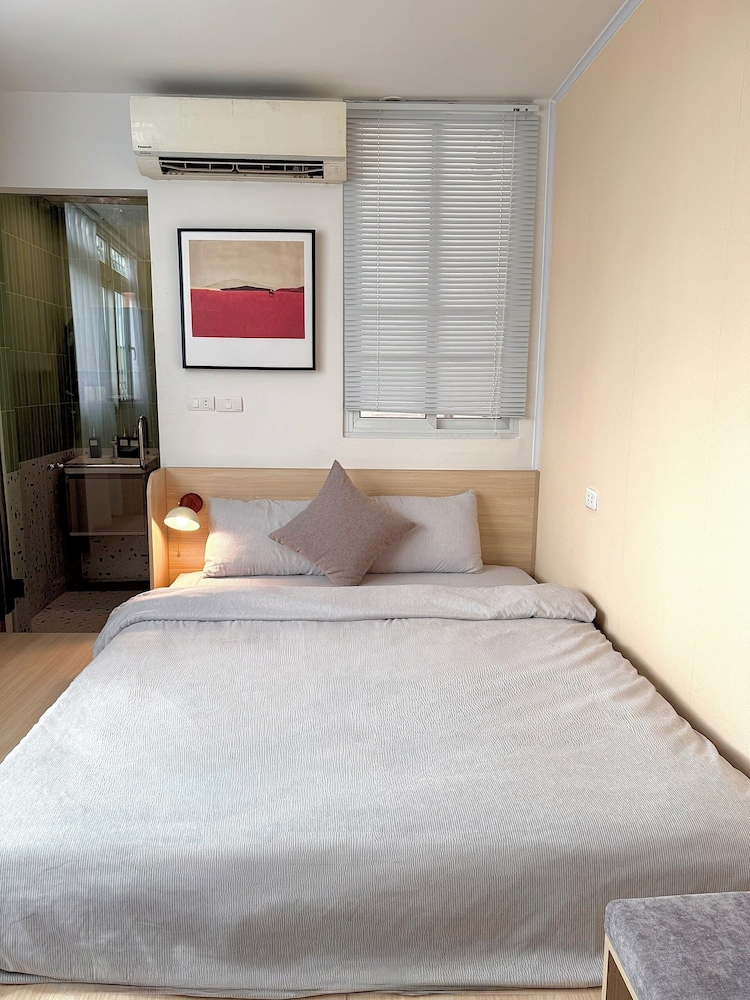 Superior Room, City View