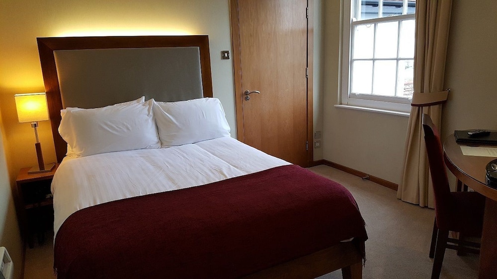 Classic Double Room (4)