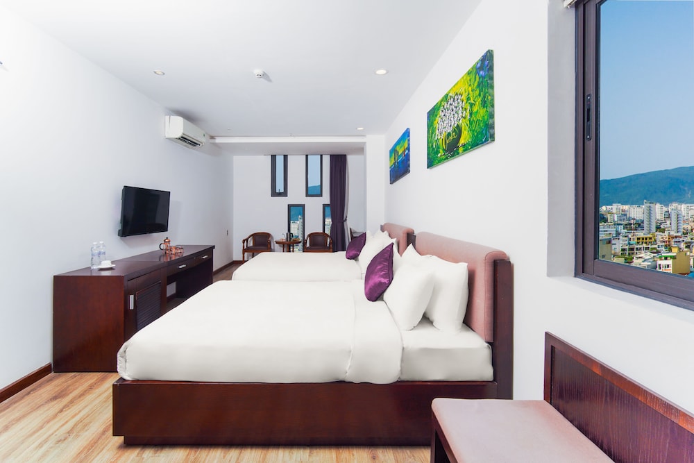 Deluxe Family Room - Photo 6