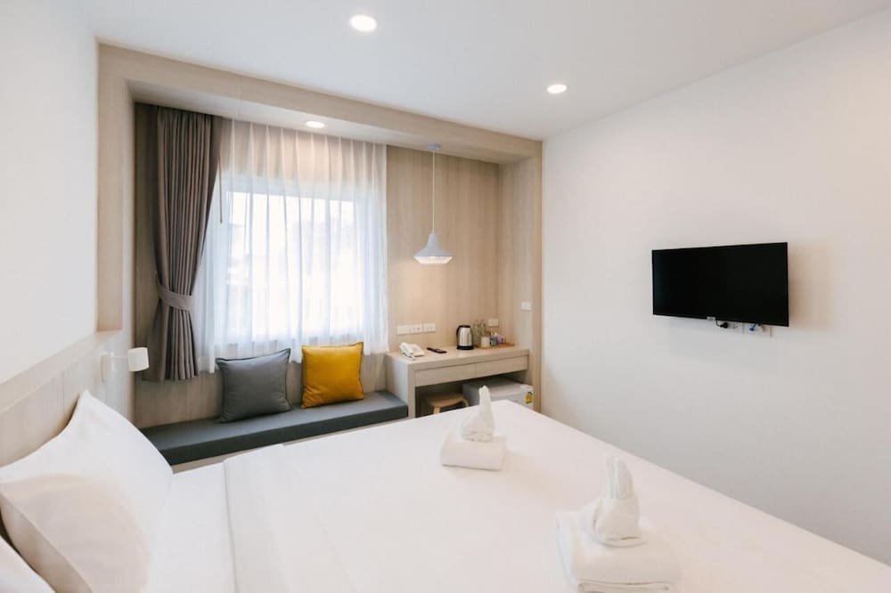 Deluxe Double Room photo 2