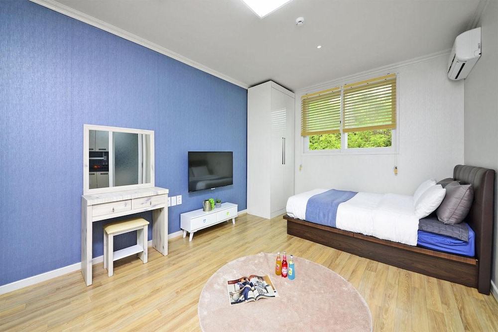 Basic Room, 1 Bedroom (201 (Terrace))
