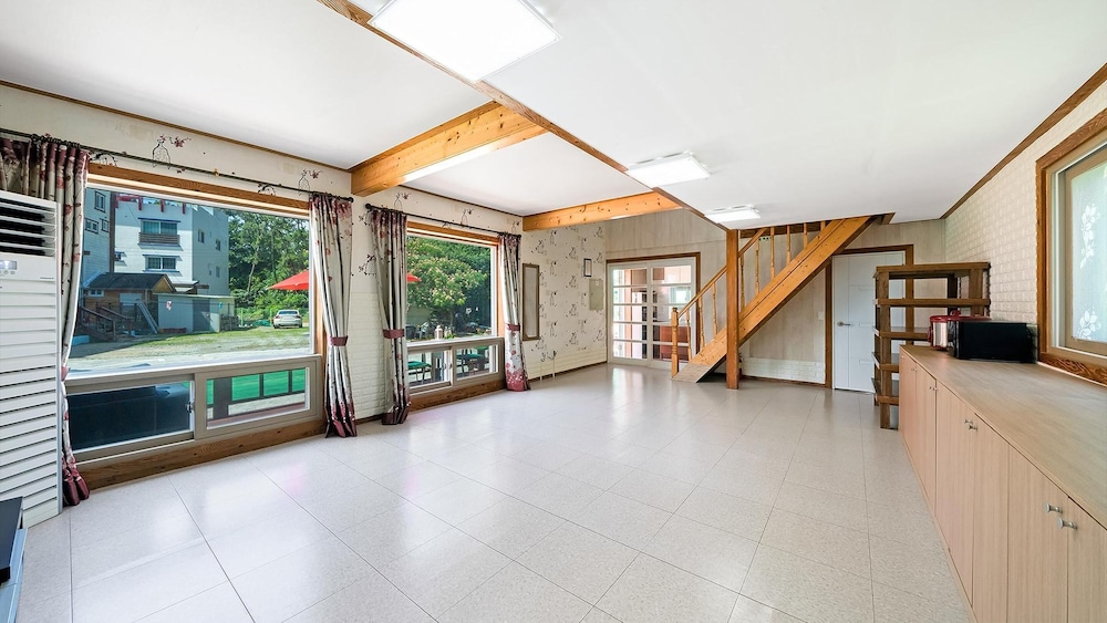 Basic Room, 1 Bedroom (Dokchae(separateroom)) - Photo 12