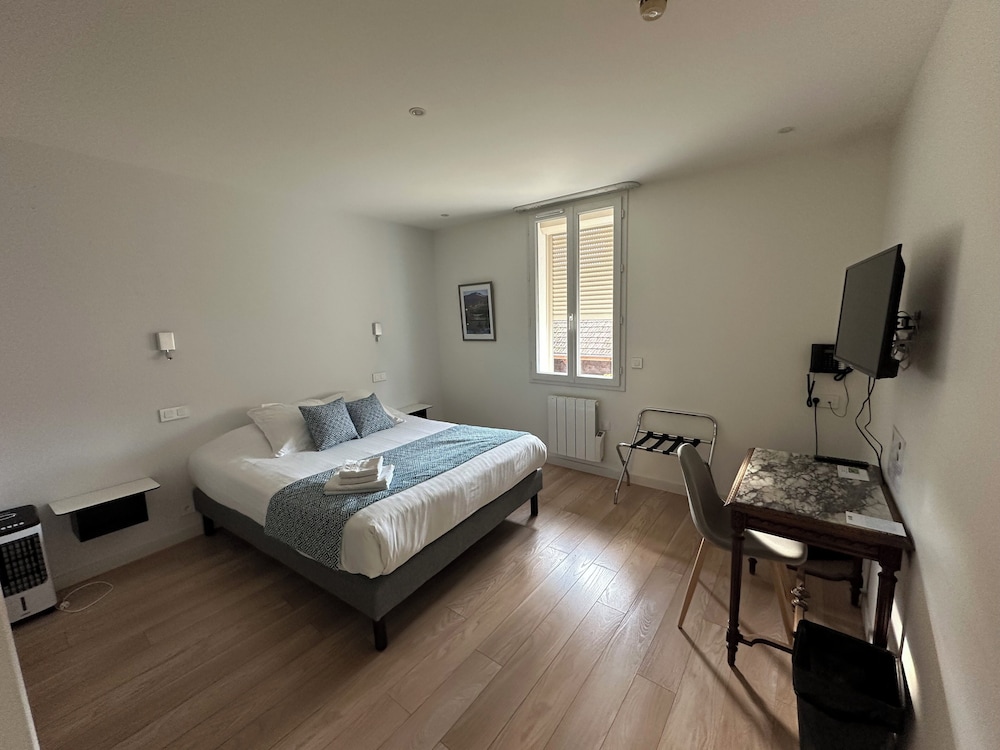 Comfort Double Room, 1 Queen Bed, Non Smoking photo 2