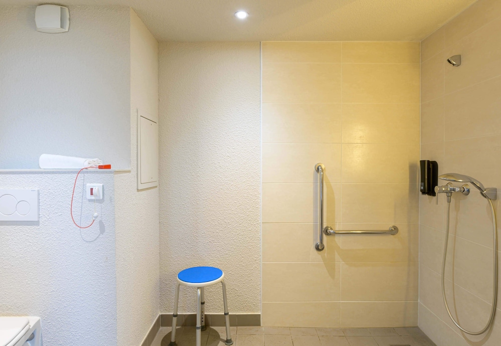 B&B HOTEL MEAUX, Bild 12