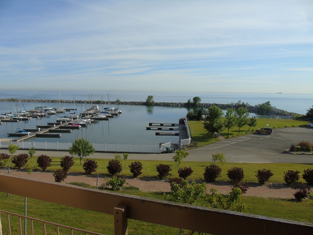 Double Room, Non Smoking, Lake View photo 2