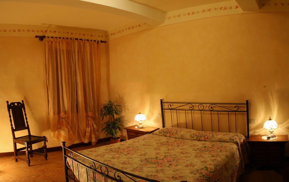 Standard Apartment, 1 Bedroom, Hill View photo 2