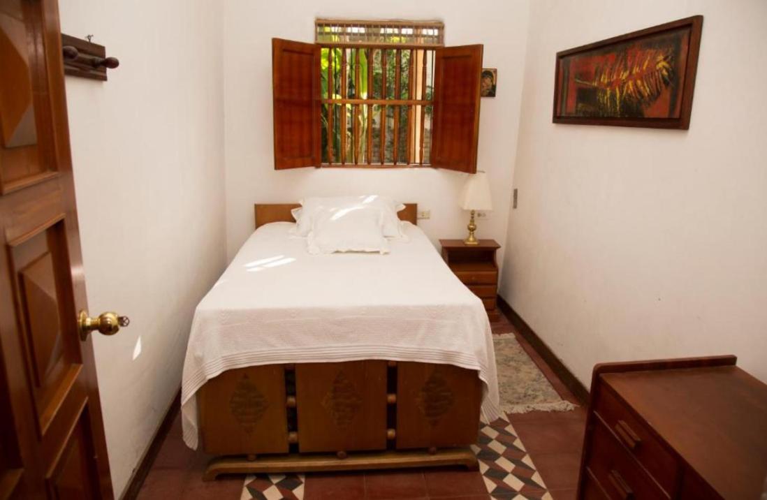 Single Room with Private External Bathroom photo 1