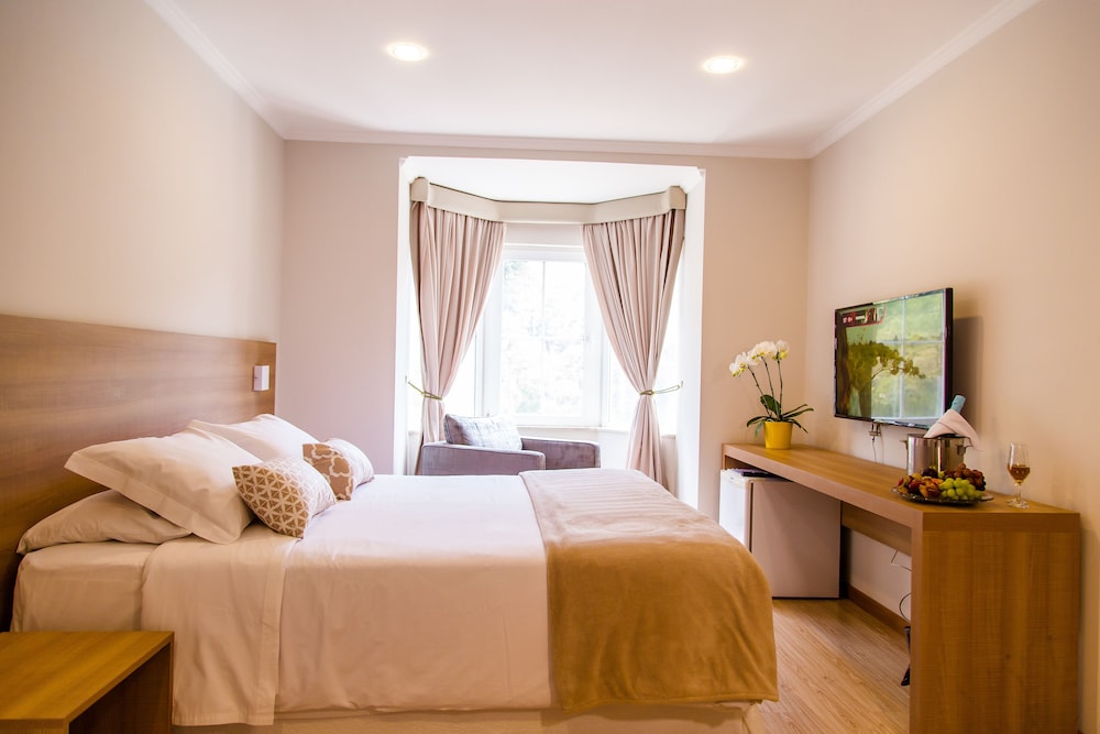 Premium Room - Photo 10