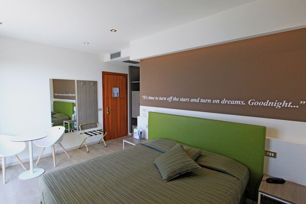 Superior Double Room, Balcony, Lake View - Photo 4