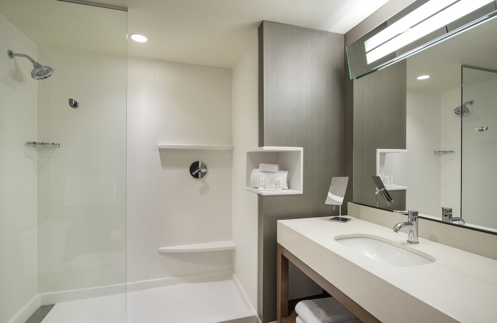 Room, Multiple Beds