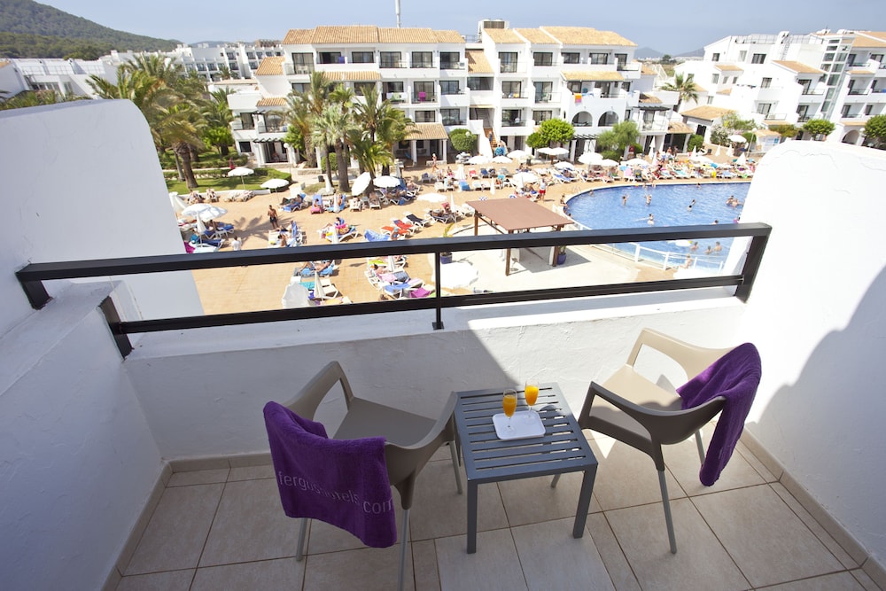 Double Room, Pool View (2 Adults +2 children) photo 3