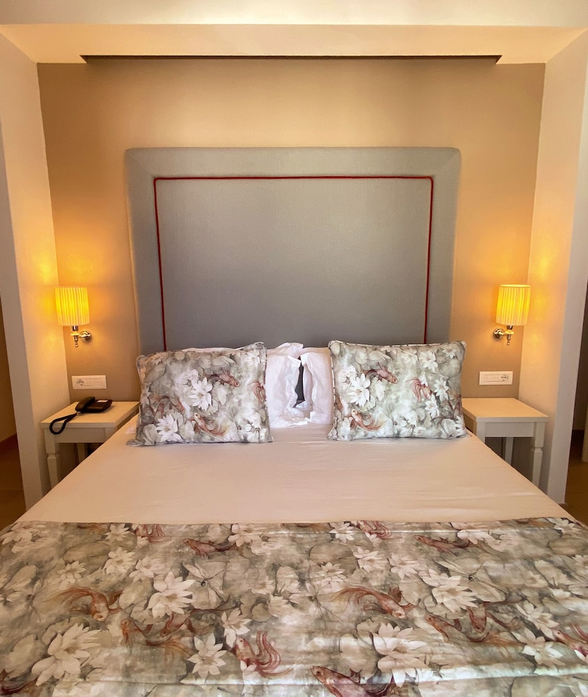 Panoramic Suite, Hot Tub, Sea View - Photo 2