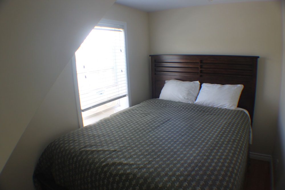 The Cottage (2 Bedroom House) photo 3