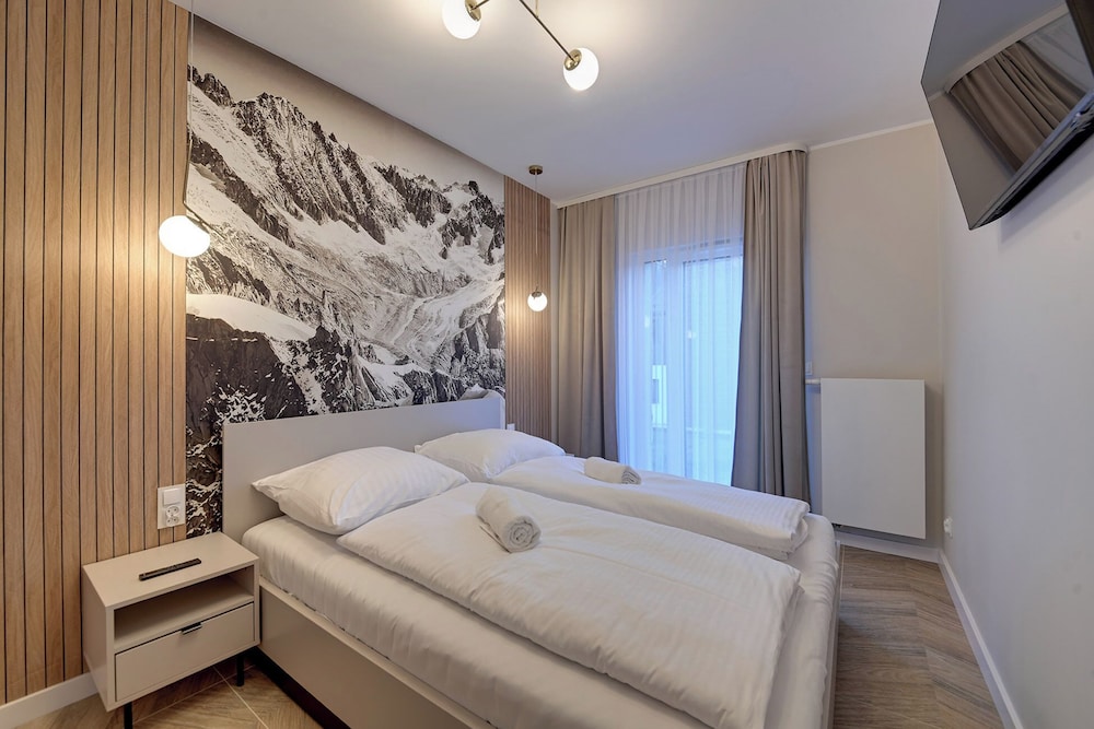 Apartment - Photo 2