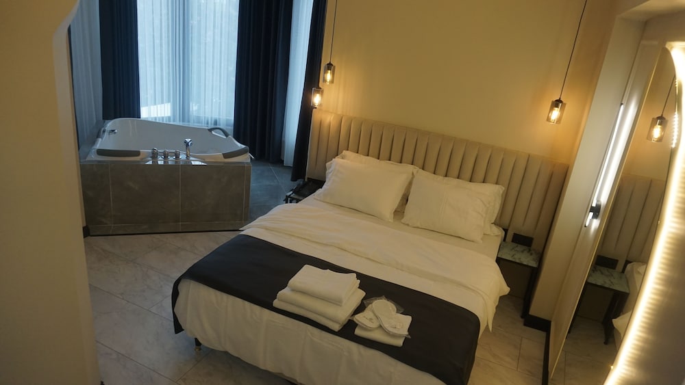 Suite Room