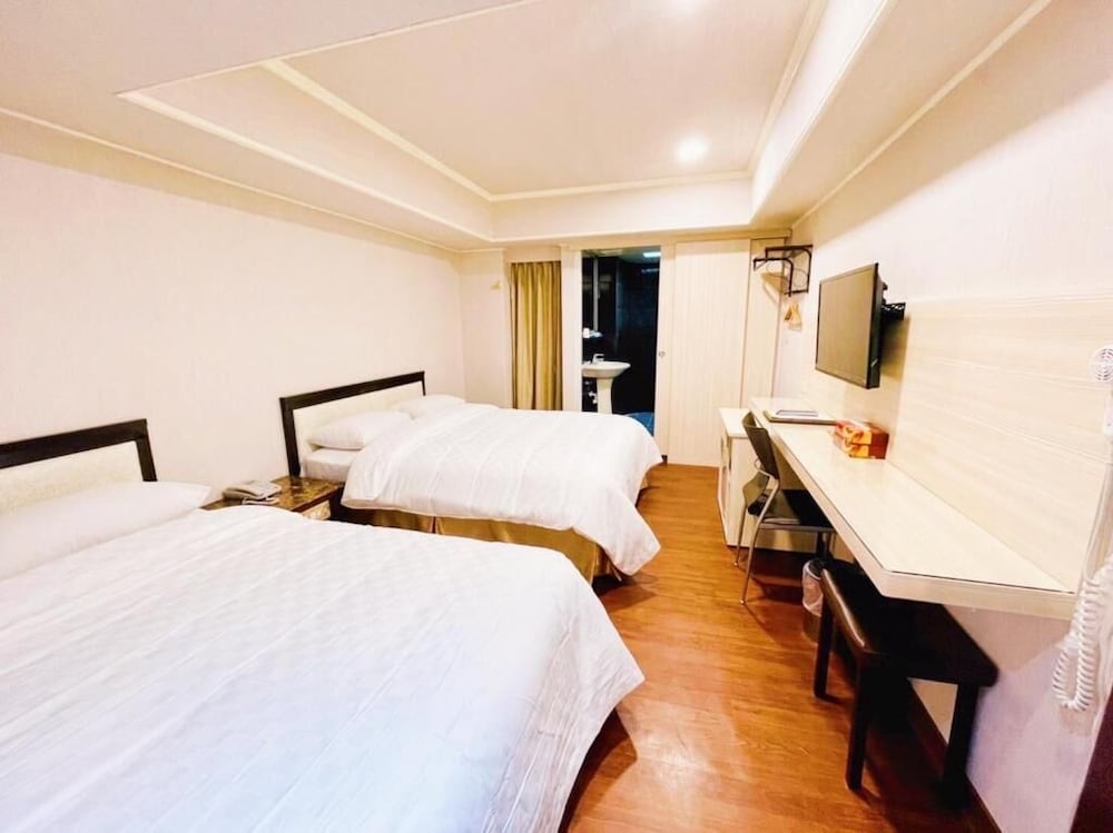 Elite Quadruple Room