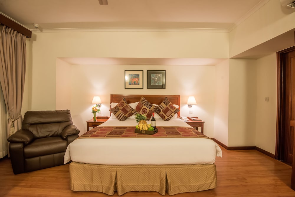 Comfort Studio, 1 King Bed, Kitchenette