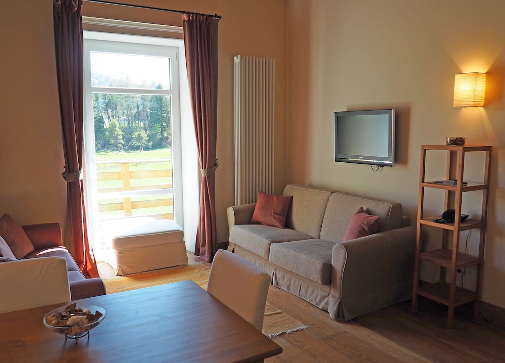 Deluxe Apartment, 1 Bedroom, Kitchenette, Annex Building