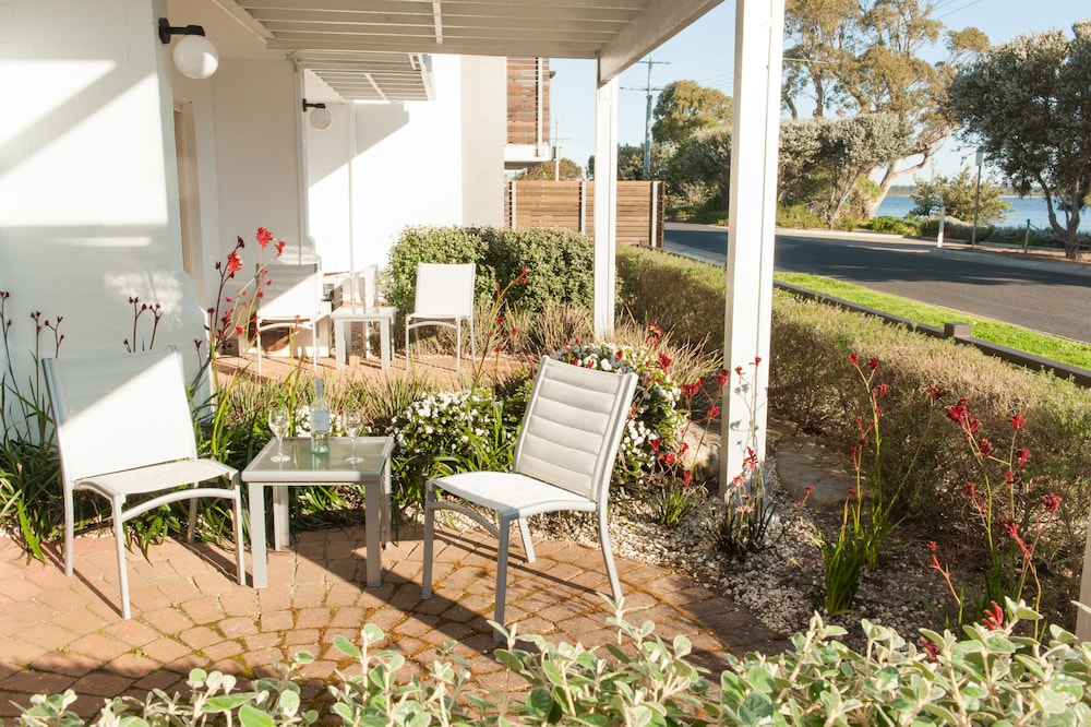 Luxury Motel photo 2