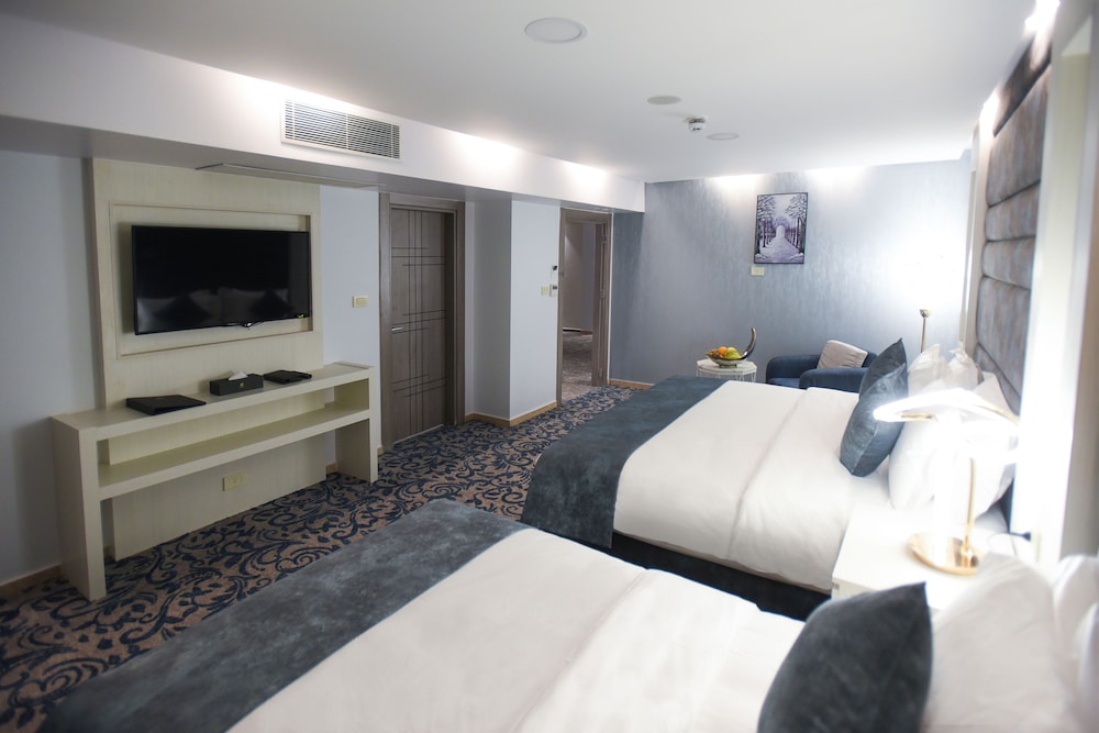 Standard Twin Room, 2 Twin Beds - Photo 6
