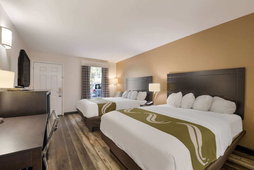 Standard Room, 2 Double Beds, Non Smoking - Photo 3