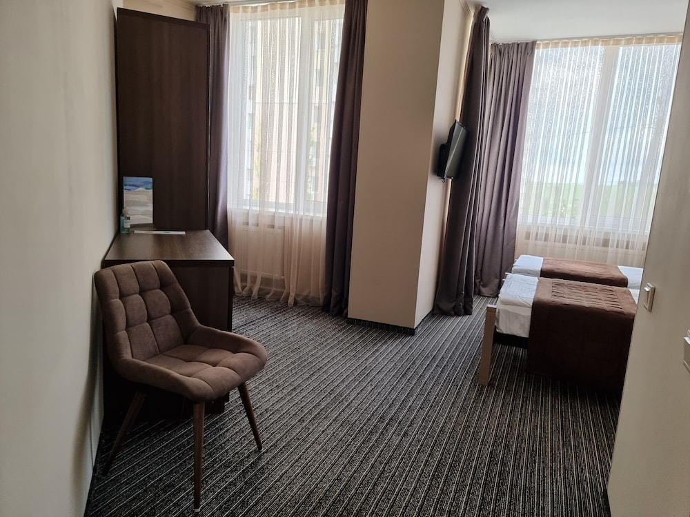 Standard Twin Room, 2 Twin Beds photo 3