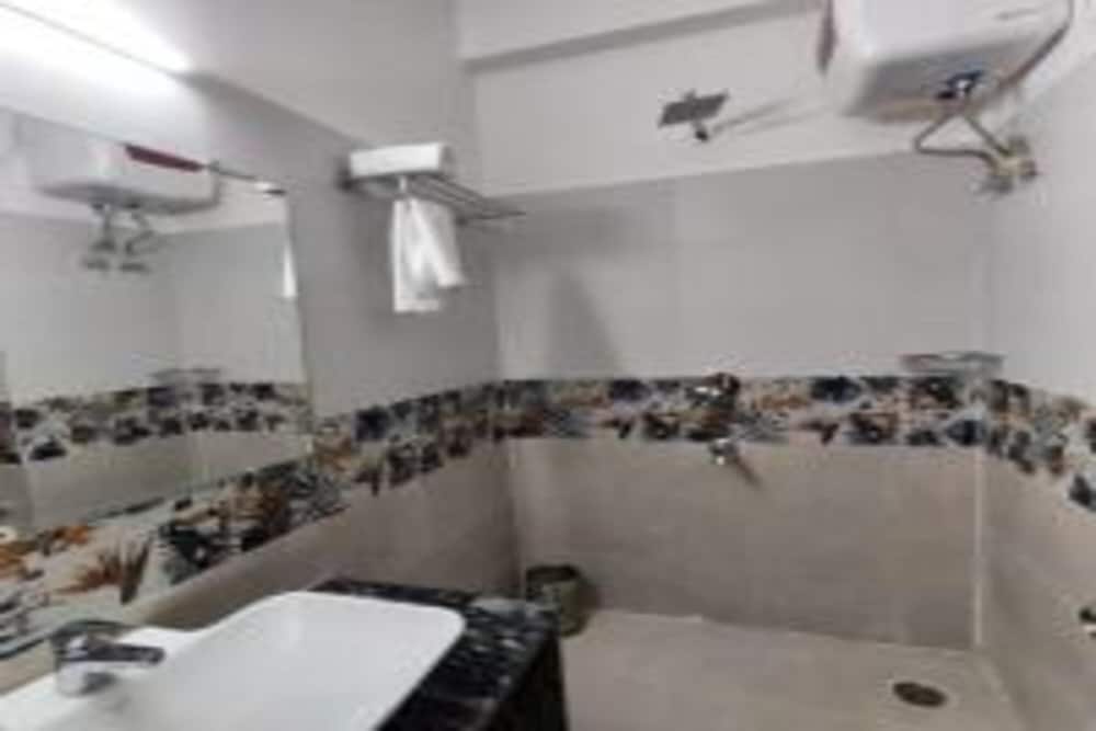 Superior Room - Photo 8