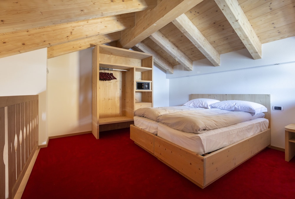 Quadruple Room photo 2