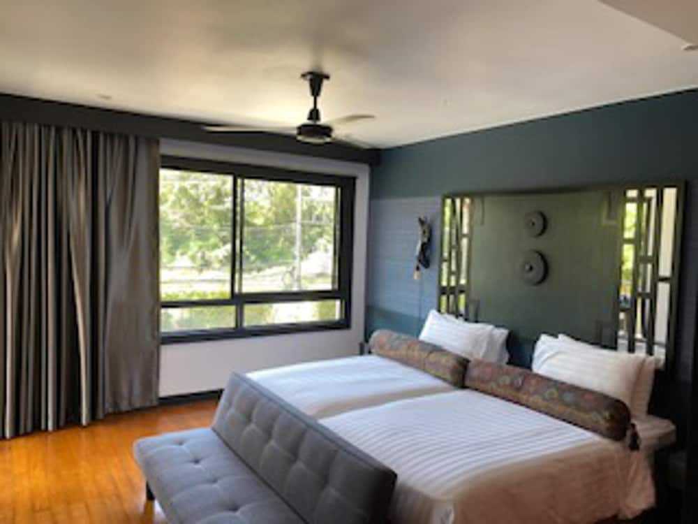 Villa photo 3