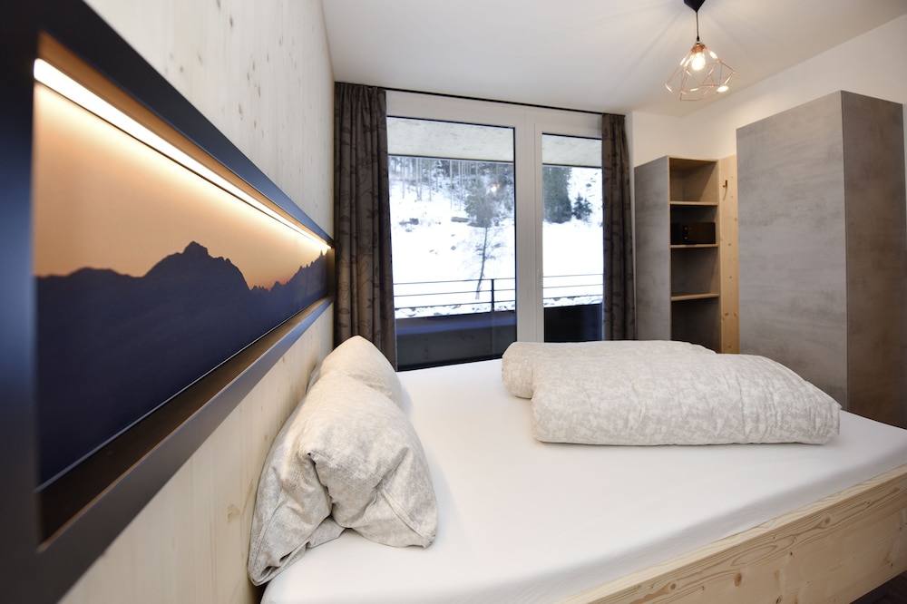 Comfort Apartment, 2 Bedrooms, Sauna, Mountain View