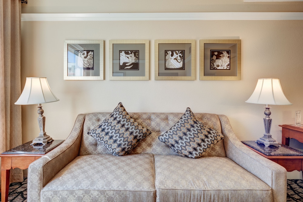 Junior Studio, 1 Queen Bed with Sofa bed, City View - Photo 14